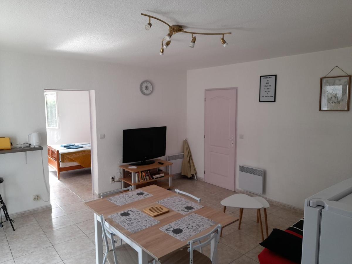 Avec Extérieur Et Parking Gratuit Appartement